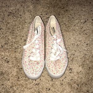 Floral platform shoes